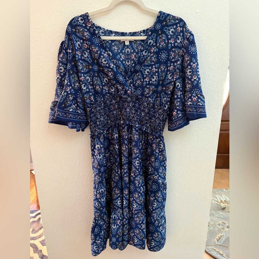Max Studio Blue Floral knee length Dress smocked wrap front Medium Cottagecore